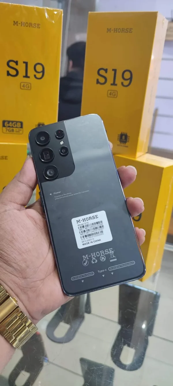 smartphone M HORSE S19