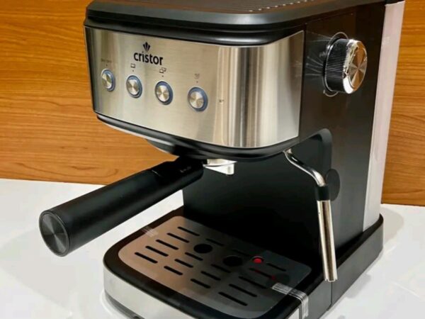 Machine À Café À Bras Capsule 20 Bar Capacité 1,5L Marque Cristor Machine À Café À Bras Capsule 20 Bar Capacité 1,5L Marque Cristor