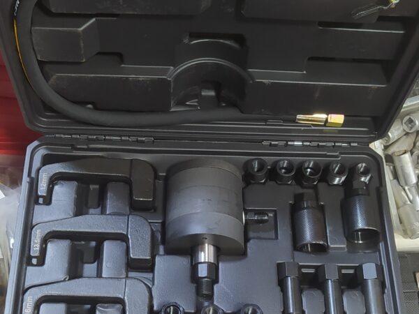 Arraché injecteur extracteur Mercedes Arraché injecteur extracteur Mercedes