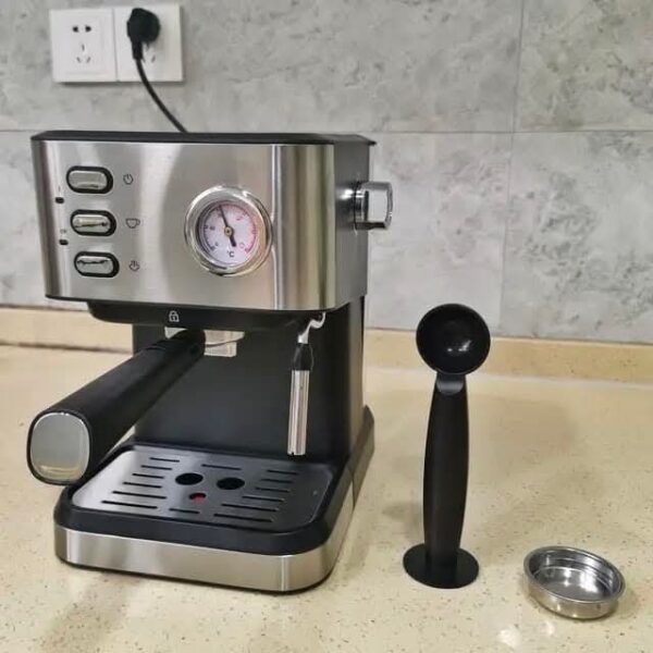 Cafetière KitchenLab 4en1 poudre et capsules 20Bar 1050W Cafetière KitchenLab 4en1 poudre et capsules 20Bar 1050W