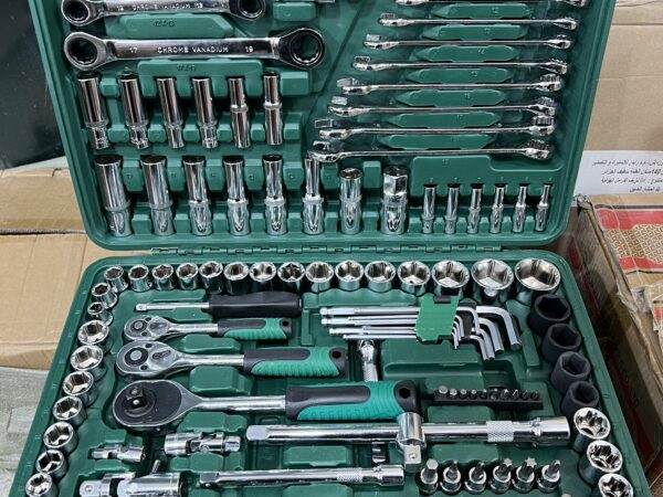 Caisse a outills 151 pcs Caisse a outills 151 pcs