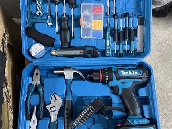 Caisse visseuse makita 21v Caisse visseuse makita 21v