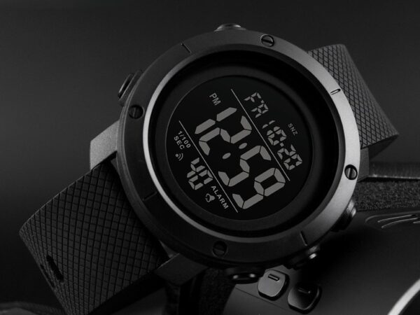 Montre-bracelet numérique SKMEI, moderne et sportive Montre-bracelet numérique SKMEI, moderne et sportive