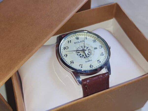 Montre classic bracelet cuir Montre classic bracelet cuir