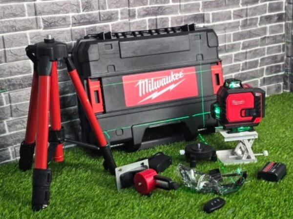Niveau laser MILWAUKEE 4D Niveau laser MILWAUKEE 4D