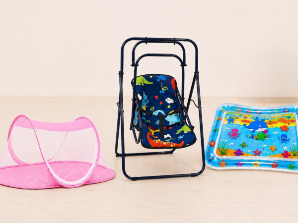 Pack pour bébé moustiquaire, tapis d'eau et balançoire Pack pour bébé moustiquaire, tapis d'eau et balançoire
