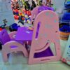 Table et chaise pour enfants avec tableau éducatif. Table et chaise pour enfants avec tableau éducatif.