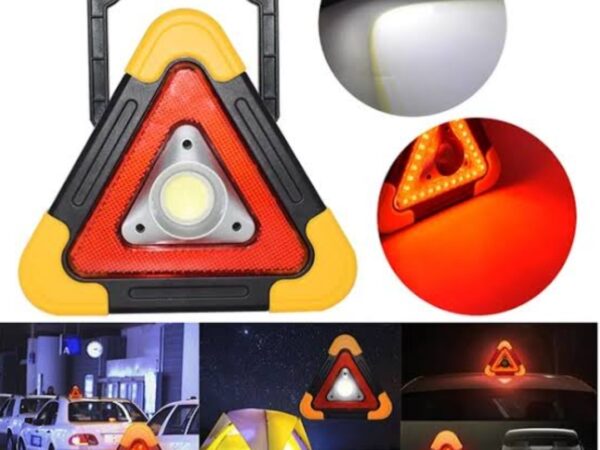 Triangle D’alerte Torche LED 10W Multifonctionnelle Chargé Avec L’énergie Solaire Triangle D’alerte Torche LED 10W Multifonctionnelle Chargé Avec L’énergie Solaire